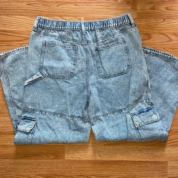 SO Women’s Denim Cargo Pants - Picture 2 of 4